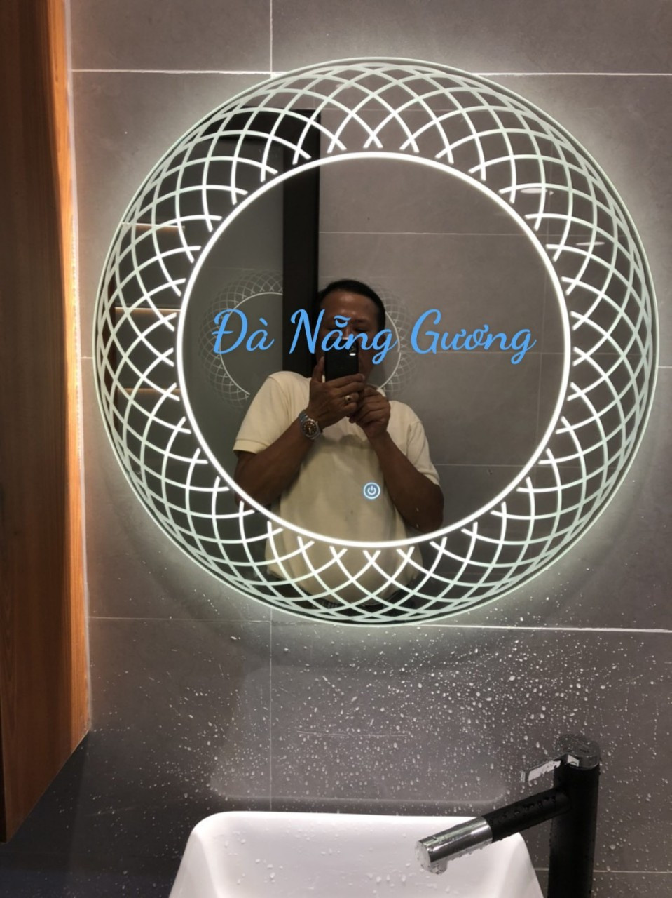 Gương tròn treo tường nhà tắm Đà Nẵng